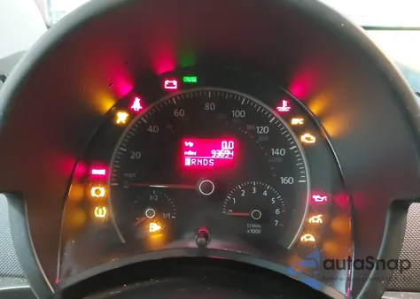 2008 Volkswagen New Beetle S/Se z USA, uszkodzony, nr VIN 3VWRW31C08M506109